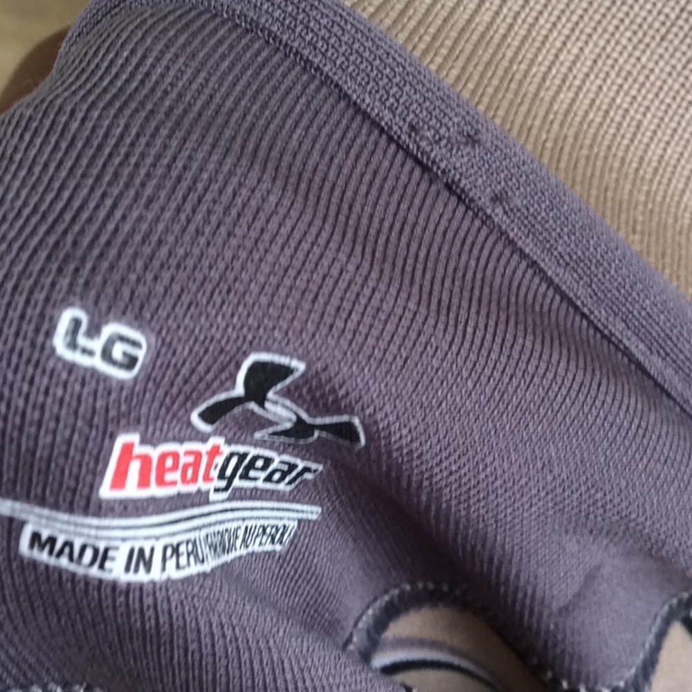 under armor - Picture 5 of 8